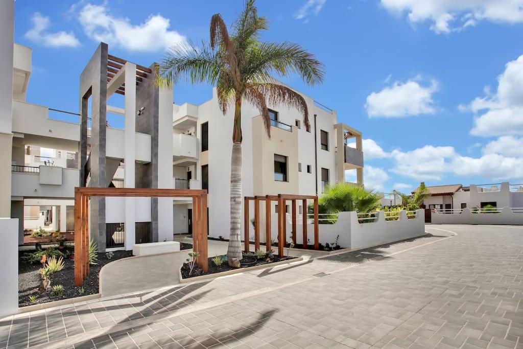 2 Terraces W/ Astonishing Views. Apartamento *
